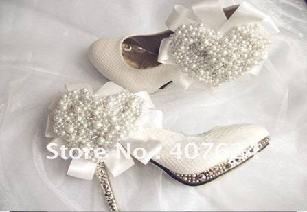 Free-shipping-new-design-white-pearl-beading-and-ribbon-flower-luxury-wedding-shoe-bridal-shoes.jpg
