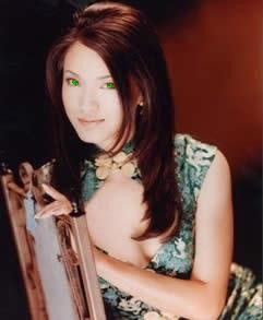 Kelly Hu