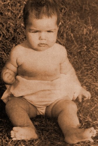 fotobebe511.jpg (38951 bytes)