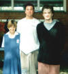 30_Zoe_Sean_Peter.jpg (37194 bytes)