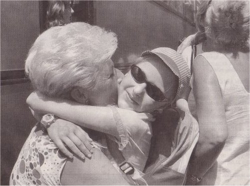 Paqui y su ni&ntilde;a de acogida