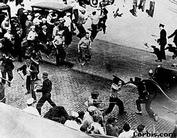 Workers fought cops for control of Minneapolis in 1934. THEY WON!