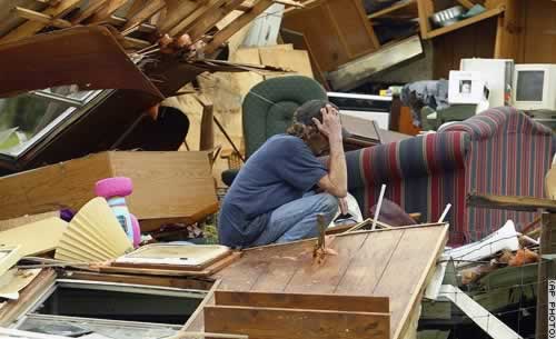 Huracanes tornados destrozos fotos imagenes fenomenos climaticos rayos truenos tormentas ojos investigaciones destrucciones argentina estados unidos mexico temporales www.wetherchannel.com pronosticos John Travolta,Nicholas Cage,Contracara,cirugias esteticas,rostro,lipoaspiraciones,medicina,cirujanos,operaciones,Maria Reich,Nazca,lineas,calendario astronomico,Peru,dibujos,astronomia,geometria,Bernd Teichert,mapas,Ana Mar&iacute;a Cogorno,ovnis,misterios,Cristobal Colon,Hernando,Diego,catedral Sevillana,Cartuja Pickman,Jos&eacute; Antonio Lorente,Granada,ADN;restos,Marcial Castro,antropologia,Republica Dominicana,www.egipto.com,Egipto,Keops,piramides,descubrimientos,Aton,Ankh,tumbas,sarcofacos,momias,embalsamamientos,Kefren,camaras secretas,Nefertiti,Amenofis,Nilo,inundaciones,Blade Runner,Ridley Scott, Richard Dawkins,Steven Pinker,Harrison Ford,Stephen Minger,Stanley Kubrick,Daryl Hanna,replicantes,androides,ciencia ficcion,Contactos,SHGb02+14a,proyecto SETI,Search for Extra Terrestial Intelligence,SETI@home,Robert Zemeckis,Jodie Foster,Dan Wertheimer,New Scientist,Arecibo,Puerto Rico,civilizaciones extraterrestres,Ma libert&eacute; de penser,Florent Pagny,Argentina,France,Patagonia,Argentine,Azucena Caama&ntilde;o,Savoir aimer,artistes,musique,musica,CD,cantores,ventas,compras,ranking,Paparazzi,Isabel Sartorius,Borbon,Ortiz Pati&ntilde;o,Vallejo Najera,Entrecanales,Mora Figueroa,Antonio Montero,Sainz Vicu&ntilde;a,Espa&ntilde;a,jet set,Mallorca,Ibiza,John Fitzgerald Kennedy,Lee Harvey Oswald,Vitaliy Fadeyev,Lawrence Berkeley,Carl Haber,Fidel Castro,Lyndon B. Johnson,Jackie,Onassis,Irma Roy,Carolina Papaleo,Osvaldo,diputada nacional,Congreso,Argentina,Raul Granillo Ocampo,politica,justicialismo,peronismo,cine,television,La Horqueta,San Isidro,que se vayan todos,diciembre 2001,2002,2003,2004,maria julia alsogaray,alvaros,,Roberto Mart&iacute;nez Medina,Maria Julia Alsogaray,Ra&uacute;l Granillo Ocampo,Jorge Rodr&iacute;guez,V&iacute;ctor Alderete,Claudia Bello,Angel Massa,Alfredo Yabran,Mario Pontaquarto,Nestor Carlos Kirchner,Cristina Elizabeth Fernandez,corrupcion,senado,general rodriguez,anibal,fernandez,alberto,fernando de la rua,ines pertine,eduardo duhalde,hilda chiche gonzalez,2000,2001,2002,2003,2004,Museos,www.louvre.fr,Leonardo Da Vinci,Gioconda,Mona Lisa,Italia,Francia,France,inventos,Italy,renacimiento,historia,cuadros,links,images,postcards,photos,fotos,imagenes,postales,pictures,historia,arqueologia,descubrimientos,culturales,agenda,infodiario,diario accion,buenos aires,argentina,Diario Accion de General Rodriguez, politica, actualidad, noticias e informacion, personalidades e instituciones, policiales, galerias de fotos; historia de General Rodriguez, sus origenes, edificios, estancias, habitos y costumbres, anecdotas, comercios e industrias, los fundadores, antiguas instituciones, fotos e imagenes; suplementos especiales: la crisis politica, economica y social de la Argentina, los acontecimientos de Diciembre de 2001, articulos y entrevistas; Emigracion: toda la informacion destinada a aquellos que desean emigrar, radicarse o estudiar en el exterior, visas, pasaportes, consejos, guias, informacion util, links; Trueque: novedades e informacion, links, estructura del trueque; el casamiento de Maxima Zorreguieta y el principe Guillermo Alejandro de Holanda; Guerra de Afganistan: galeria de imagenes e informacion sobre la primera guerra del siglo XXI; la guerra de Irak, Bagdad, Georges W. Bush, Saddam Husseim, el atentado a las torres Gemelas de Nueva York, las twin towers, el 11-s, y descripcion del hecho que conmovio al mundo; Empleo: consultoras, clasificados, agencias de empleo, consejos e informacion util, curriculum vitae, como confeccionarlos, noticias de actualidad; 
Los numeros de la crisis: Las consecuencias de la crisis politica, economica y social; estadisticas, pobreza, desnutricion, salud y asistencia; noticias regionales y provinciales, columnas y editoriales; informacion para negocios: pymes, links, empresas y negocios; Agenda Cultural con toda la informacion de cursos, universidades, talleres, escuelas y oportunidades, exposiciones de arte de la region; buscadores en Internet, Enlaces: links a los mejores sitios de educacion, cultura, arte, biografias, politica, interes general, web, Links del Diario Accion: RMS Titanic, su historia, su tragico viaje inaugural; historias, testimonios, documentos y articulos sobre el naufragio; links y sitios sobre el tema; la pelicula de Cameron, fotos e imagenes; suplementos especiales, Historia Argentina y de General Rodriguez, la llegada de la democracia en General Rodriguez, la asuncion de Juan Lumbreras como intendente en 1983, galeria de imagenes, sus palabras y los actos, su gabinete, festejos de la comunidad. Fundacion del pueblo de General Rodriguez, sus instituciones y personalidades relevantes, arquitectura y edificios, comercios e industrias, sus comienzos, estancias, inmigraciones italianas, espa&ntilde;olas, vascas e irlandesas, anecdotas y efemerides, sus hombres ilustres, el Hospital Vicente Lopez y Planes, su fundacion por las Damas de Beneficencia, el hundimiento del crucero General Belgrano, testimonios de ex combatientes y tripulantes, su comandante Hector Elias Bonzo, fotos e imagenes, recuerdos y homenajes, historia de la familia Bonzo de General Rodriguez, entrevistas y articulos periodisticos. La guerra de Malvinas en el Atlantico Sur, el conflicto belico con Gran Breta&ntilde;a de 1982, politicos relevantes, Benjamin Paez y Trueba, fotos antiguas de familias fundadoras, galerias de imagenes de pobladores, recorrida virtual por el antiguo General Rodriguez, el paso de la Infanta en 1910, historia de La Serenisima, la familia Mastellone, La Choza, Bernardo de Irigoyen, peronismo y radicalismo y muchisimo mas