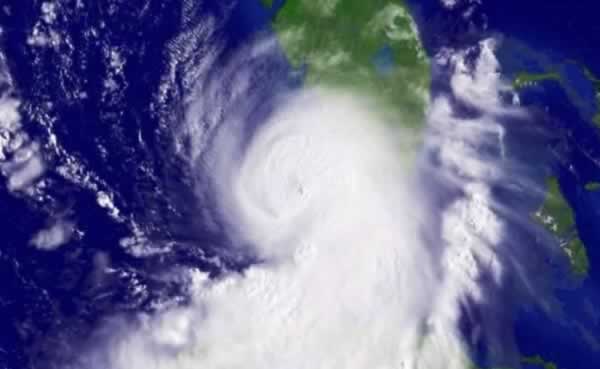 Huracanes tornados destrozos fotos imagenes fenomenos climaticos rayos truenos tormentas ojos investigaciones destrucciones argentina estados unidos mexico temporales www.wetherchannel.com pronosticos John Travolta,Nicholas Cage,Contracara,cirugias esteticas,rostro,lipoaspiraciones,medicina,cirujanos,operaciones,Maria Reich,Nazca,lineas,calendario astronomico,Peru,dibujos,astronomia,geometria,Bernd Teichert,mapas,Ana Mar&iacute;a Cogorno,ovnis,misterios,Cristobal Colon,Hernando,Diego,catedral Sevillana,Cartuja Pickman,Jos&eacute; Antonio Lorente,Granada,ADN;restos,Marcial Castro,antropologia,Republica Dominicana,www.egipto.com,Egipto,Keops,piramides,descubrimientos,Aton,Ankh,tumbas,sarcofacos,momias,embalsamamientos,Kefren,camaras secretas,Nefertiti,Amenofis,Nilo,inundaciones,Blade Runner,Ridley Scott, Richard Dawkins,Steven Pinker,Harrison Ford,Stephen Minger,Stanley Kubrick,Daryl Hanna,replicantes,androides,ciencia ficcion,Contactos,SHGb02+14a,proyecto SETI,Search for Extra Terrestial Intelligence,SETI@home,Robert Zemeckis,Jodie Foster,Dan Wertheimer,New Scientist,Arecibo,Puerto Rico,civilizaciones extraterrestres,Ma libert&eacute; de penser,Florent Pagny,Argentina,France,Patagonia,Argentine,Azucena Caama&ntilde;o,Savoir aimer,artistes,musique,musica,CD,cantores,ventas,compras,ranking,Paparazzi,Isabel Sartorius,Borbon,Ortiz Pati&ntilde;o,Vallejo Najera,Entrecanales,Mora Figueroa,Antonio Montero,Sainz Vicu&ntilde;a,Espa&ntilde;a,jet set,Mallorca,Ibiza,John Fitzgerald Kennedy,Lee Harvey Oswald,Vitaliy Fadeyev,Lawrence Berkeley,Carl Haber,Fidel Castro,Lyndon B. Johnson,Jackie,Onassis,Irma Roy,Carolina Papaleo,Osvaldo,diputada nacional,Congreso,Argentina,Raul Granillo Ocampo,politica,justicialismo,peronismo,cine,television,La Horqueta,San Isidro,que se vayan todos,diciembre 2001,2002,2003,2004,maria julia alsogaray,alvaros,,Roberto Mart&iacute;nez Medina,Maria Julia Alsogaray,Ra&uacute;l Granillo Ocampo,Jorge Rodr&iacute;guez,V&iacute;ctor Alderete,Claudia Bello,Angel Massa,Alfredo Yabran,Mario Pontaquarto,Nestor Carlos Kirchner,Cristina Elizabeth Fernandez,corrupcion,senado,general rodriguez,anibal,fernandez,alberto,fernando de la rua,ines pertine,eduardo duhalde,hilda chiche gonzalez,2000,2001,2002,2003,2004,Museos,www.louvre.fr,Leonardo Da Vinci,Gioconda,Mona Lisa,Italia,Francia,France,inventos,Italy,renacimiento,historia,cuadros,links,images,postcards,photos,fotos,imagenes,postales,pictures,historia,arqueologia,descubrimientos,culturales,agenda,infodiario,diario accion,buenos aires,argentina,Diario Accion de General Rodriguez, politica, actualidad, noticias e informacion, personalidades e instituciones, policiales, galerias de fotos; historia de General Rodriguez, sus origenes, edificios, estancias, habitos y costumbres, anecdotas, comercios e industrias, los fundadores, antiguas instituciones, fotos e imagenes; suplementos especiales: la crisis politica, economica y social de la Argentina, los acontecimientos de Diciembre de 2001, articulos y entrevistas; Emigracion: toda la informacion destinada a aquellos que desean emigrar, radicarse o estudiar en el exterior, visas, pasaportes, consejos, guias, informacion util, links; Trueque: novedades e informacion, links, estructura del trueque; el casamiento de Maxima Zorreguieta y el principe Guillermo Alejandro de Holanda; Guerra de Afganistan: galeria de imagenes e informacion sobre la primera guerra del siglo XXI; la guerra de Irak, Bagdad, Georges W. Bush, Saddam Husseim, el atentado a las torres Gemelas de Nueva York, las twin towers, el 11-s, y descripcion del hecho que conmovio al mundo; Empleo: consultoras, clasificados, agencias de empleo, consejos e informacion util, curriculum vitae, como confeccionarlos, noticias de actualidad; 
Los numeros de la crisis: Las consecuencias de la crisis politica, economica y social; estadisticas, pobreza, desnutricion, salud y asistencia; noticias regionales y provinciales, columnas y editoriales; informacion para negocios: pymes, links, empresas y negocios; Agenda Cultural con toda la informacion de cursos, universidades, talleres, escuelas y oportunidades, exposiciones de arte de la region; buscadores en Internet, Enlaces: links a los mejores sitios de educacion, cultura, arte, biografias, politica, interes general, web, Links del Diario Accion: RMS Titanic, su historia, su tragico viaje inaugural; historias, testimonios, documentos y articulos sobre el naufragio; links y sitios sobre el tema; la pelicula de Cameron, fotos e imagenes; suplementos especiales, Historia Argentina y de General Rodriguez, la llegada de la democracia en General Rodriguez, la asuncion de Juan Lumbreras como intendente en 1983, galeria de imagenes, sus palabras y los actos, su gabinete, festejos de la comunidad. Fundacion del pueblo de General Rodriguez, sus instituciones y personalidades relevantes, arquitectura y edificios, comercios e industrias, sus comienzos, estancias, inmigraciones italianas, espa&ntilde;olas, vascas e irlandesas, anecdotas y efemerides, sus hombres ilustres, el Hospital Vicente Lopez y Planes, su fundacion por las Damas de Beneficencia, el hundimiento del crucero General Belgrano, testimonios de ex combatientes y tripulantes, su comandante Hector Elias Bonzo, fotos e imagenes, recuerdos y homenajes, historia de la familia Bonzo de General Rodriguez, entrevistas y articulos periodisticos. La guerra de Malvinas en el Atlantico Sur, el conflicto belico con Gran Breta&ntilde;a de 1982, politicos relevantes, Benjamin Paez y Trueba, fotos antiguas de familias fundadoras, galerias de imagenes de pobladores, recorrida virtual por el antiguo General Rodriguez, el paso de la Infanta en 1910, historia de La Serenisima, la familia Mastellone, La Choza, Bernardo de Irigoyen, peronismo y radicalismo y muchisimo mas