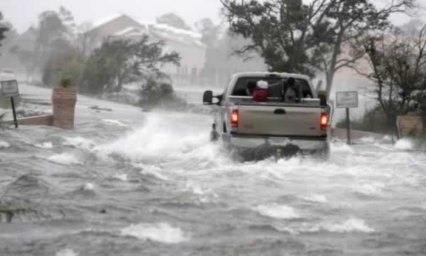 Huracanes tornados destrozos fotos imagenes fenomenos climaticos rayos truenos tormentas ojos investigaciones destrucciones argentina estados unidos mexico temporales www.wetherchannel.com pronosticos John Travolta,Nicholas Cage,Contracara,cirugias esteticas,rostro,lipoaspiraciones,medicina,cirujanos,operaciones,Maria Reich,Nazca,lineas,calendario astronomico,Peru,dibujos,astronomia,geometria,Bernd Teichert,mapas,Ana Mar&iacute;a Cogorno,ovnis,misterios,Cristobal Colon,Hernando,Diego,catedral Sevillana,Cartuja Pickman,Jos&eacute; Antonio Lorente,Granada,ADN;restos,Marcial Castro,antropologia,Republica Dominicana,www.egipto.com,Egipto,Keops,piramides,descubrimientos,Aton,Ankh,tumbas,sarcofacos,momias,embalsamamientos,Kefren,camaras secretas,Nefertiti,Amenofis,Nilo,inundaciones,Blade Runner,Ridley Scott, Richard Dawkins,Steven Pinker,Harrison Ford,Stephen Minger,Stanley Kubrick,Daryl Hanna,replicantes,androides,ciencia ficcion,Contactos,SHGb02+14a,proyecto SETI,Search for Extra Terrestial Intelligence,SETI@home,Robert Zemeckis,Jodie Foster,Dan Wertheimer,New Scientist,Arecibo,Puerto Rico,civilizaciones extraterrestres,Ma libert&eacute; de penser,Florent Pagny,Argentina,France,Patagonia,Argentine,Azucena Caama&ntilde;o,Savoir aimer,artistes,musique,musica,CD,cantores,ventas,compras,ranking,Paparazzi,Isabel Sartorius,Borbon,Ortiz Pati&ntilde;o,Vallejo Najera,Entrecanales,Mora Figueroa,Antonio Montero,Sainz Vicu&ntilde;a,Espa&ntilde;a,jet set,Mallorca,Ibiza,John Fitzgerald Kennedy,Lee Harvey Oswald,Vitaliy Fadeyev,Lawrence Berkeley,Carl Haber,Fidel Castro,Lyndon B. Johnson,Jackie,Onassis,Irma Roy,Carolina Papaleo,Osvaldo,diputada nacional,Congreso,Argentina,Raul Granillo Ocampo,politica,justicialismo,peronismo,cine,television,La Horqueta,San Isidro,que se vayan todos,diciembre 2001,2002,2003,2004,maria julia alsogaray,alvaros,,Roberto Mart&iacute;nez Medina,Maria Julia Alsogaray,Ra&uacute;l Granillo Ocampo,Jorge Rodr&iacute;guez,V&iacute;ctor Alderete,Claudia Bello,Angel Massa,Alfredo Yabran,Mario Pontaquarto,Nestor Carlos Kirchner,Cristina Elizabeth Fernandez,corrupcion,senado,general rodriguez,anibal,fernandez,alberto,fernando de la rua,ines pertine,eduardo duhalde,hilda chiche gonzalez,2000,2001,2002,2003,2004,Museos,www.louvre.fr,Leonardo Da Vinci,Gioconda,Mona Lisa,Italia,Francia,France,inventos,Italy,renacimiento,historia,cuadros,links,images,postcards,photos,fotos,imagenes,postales,pictures,historia,arqueologia,descubrimientos,culturales,agenda,infodiario,diario accion,buenos aires,argentina,Diario Accion de General Rodriguez, politica, actualidad, noticias e informacion, personalidades e instituciones, policiales, galerias de fotos; historia de General Rodriguez, sus origenes, edificios, estancias, habitos y costumbres, anecdotas, comercios e industrias, los fundadores, antiguas instituciones, fotos e imagenes; suplementos especiales: la crisis politica, economica y social de la Argentina, los acontecimientos de Diciembre de 2001, articulos y entrevistas; Emigracion: toda la informacion destinada a aquellos que desean emigrar, radicarse o estudiar en el exterior, visas, pasaportes, consejos, guias, informacion util, links; Trueque: novedades e informacion, links, estructura del trueque; el casamiento de Maxima Zorreguieta y el principe Guillermo Alejandro de Holanda; Guerra de Afganistan: galeria de imagenes e informacion sobre la primera guerra del siglo XXI; la guerra de Irak, Bagdad, Georges W. Bush, Saddam Husseim, el atentado a las torres Gemelas de Nueva York, las twin towers, el 11-s, y descripcion del hecho que conmovio al mundo; Empleo: consultoras, clasificados, agencias de empleo, consejos e informacion util, curriculum vitae, como confeccionarlos, noticias de actualidad; 
Los numeros de la crisis: Las consecuencias de la crisis politica, economica y social; estadisticas, pobreza, desnutricion, salud y asistencia; noticias regionales y provinciales, columnas y editoriales; informacion para negocios: pymes, links, empresas y negocios; Agenda Cultural con toda la informacion de cursos, universidades, talleres, escuelas y oportunidades, exposiciones de arte de la region; buscadores en Internet, Enlaces: links a los mejores sitios de educacion, cultura, arte, biografias, politica, interes general, web, Links del Diario Accion: RMS Titanic, su historia, su tragico viaje inaugural; historias, testimonios, documentos y articulos sobre el naufragio; links y sitios sobre el tema; la pelicula de Cameron, fotos e imagenes; suplementos especiales, Historia Argentina y de General Rodriguez, la llegada de la democracia en General Rodriguez, la asuncion de Juan Lumbreras como intendente en 1983, galeria de imagenes, sus palabras y los actos, su gabinete, festejos de la comunidad. Fundacion del pueblo de General Rodriguez, sus instituciones y personalidades relevantes, arquitectura y edificios, comercios e industrias, sus comienzos, estancias, inmigraciones italianas, espa&ntilde;olas, vascas e irlandesas, anecdotas y efemerides, sus hombres ilustres, el Hospital Vicente Lopez y Planes, su fundacion por las Damas de Beneficencia, el hundimiento del crucero General Belgrano, testimonios de ex combatientes y tripulantes, su comandante Hector Elias Bonzo, fotos e imagenes, recuerdos y homenajes, historia de la familia Bonzo de General Rodriguez, entrevistas y articulos periodisticos. La guerra de Malvinas en el Atlantico Sur, el conflicto belico con Gran Breta&ntilde;a de 1982, politicos relevantes, Benjamin Paez y Trueba, fotos antiguas de familias fundadoras, galerias de imagenes de pobladores, recorrida virtual por el antiguo General Rodriguez, el paso de la Infanta en 1910, historia de La Serenisima, la familia Mastellone, La Choza, Bernardo de Irigoyen, peronismo y radicalismo y muchisimo mas