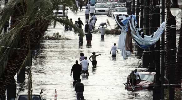 Huracanes tornados destrozos fotos imagenes fenomenos climaticos rayos truenos tormentas ojos investigaciones destrucciones argentina estados unidos mexico temporales www.wetherchannel.com pronosticos John Travolta,Nicholas Cage,Contracara,cirugias esteticas,rostro,lipoaspiraciones,medicina,cirujanos,operaciones,Maria Reich,Nazca,lineas,calendario astronomico,Peru,dibujos,astronomia,geometria,Bernd Teichert,mapas,Ana Mar&iacute;a Cogorno,ovnis,misterios,Cristobal Colon,Hernando,Diego,catedral Sevillana,Cartuja Pickman,Jos&eacute; Antonio Lorente,Granada,ADN;restos,Marcial Castro,antropologia,Republica Dominicana,www.egipto.com,Egipto,Keops,piramides,descubrimientos,Aton,Ankh,tumbas,sarcofacos,momias,embalsamamientos,Kefren,camaras secretas,Nefertiti,Amenofis,Nilo,inundaciones,Blade Runner,Ridley Scott, Richard Dawkins,Steven Pinker,Harrison Ford,Stephen Minger,Stanley Kubrick,Daryl Hanna,replicantes,androides,ciencia ficcion,Contactos,SHGb02+14a,proyecto SETI,Search for Extra Terrestial Intelligence,SETI@home,Robert Zemeckis,Jodie Foster,Dan Wertheimer,New Scientist,Arecibo,Puerto Rico,civilizaciones extraterrestres,Ma libert&eacute; de penser,Florent Pagny,Argentina,France,Patagonia,Argentine,Azucena Caama&ntilde;o,Savoir aimer,artistes,musique,musica,CD,cantores,ventas,compras,ranking,Paparazzi,Isabel Sartorius,Borbon,Ortiz Pati&ntilde;o,Vallejo Najera,Entrecanales,Mora Figueroa,Antonio Montero,Sainz Vicu&ntilde;a,Espa&ntilde;a,jet set,Mallorca,Ibiza,John Fitzgerald Kennedy,Lee Harvey Oswald,Vitaliy Fadeyev,Lawrence Berkeley,Carl Haber,Fidel Castro,Lyndon B. Johnson,Jackie,Onassis,Irma Roy,Carolina Papaleo,Osvaldo,diputada nacional,Congreso,Argentina,Raul Granillo Ocampo,politica,justicialismo,peronismo,cine,television,La Horqueta,San Isidro,que se vayan todos,diciembre 2001,2002,2003,2004,maria julia alsogaray,alvaros,,Roberto Mart&iacute;nez Medina,Maria Julia Alsogaray,Ra&uacute;l Granillo Ocampo,Jorge Rodr&iacute;guez,V&iacute;ctor Alderete,Claudia Bello,Angel Massa,Alfredo Yabran,Mario Pontaquarto,Nestor Carlos Kirchner,Cristina Elizabeth Fernandez,corrupcion,senado,general rodriguez,anibal,fernandez,alberto,fernando de la rua,ines pertine,eduardo duhalde,hilda chiche gonzalez,2000,2001,2002,2003,2004,Museos,www.louvre.fr,Leonardo Da Vinci,Gioconda,Mona Lisa,Italia,Francia,France,inventos,Italy,renacimiento,historia,cuadros,links,images,postcards,photos,fotos,imagenes,postales,pictures,historia,arqueologia,descubrimientos,culturales,agenda,infodiario,diario accion,buenos aires,argentina,Diario Accion de General Rodriguez, politica, actualidad, noticias e informacion, personalidades e instituciones, policiales, galerias de fotos; historia de General Rodriguez, sus origenes, edificios, estancias, habitos y costumbres, anecdotas, comercios e industrias, los fundadores, antiguas instituciones, fotos e imagenes; suplementos especiales: la crisis politica, economica y social de la Argentina, los acontecimientos de Diciembre de 2001, articulos y entrevistas; Emigracion: toda la informacion destinada a aquellos que desean emigrar, radicarse o estudiar en el exterior, visas, pasaportes, consejos, guias, informacion util, links; Trueque: novedades e informacion, links, estructura del trueque; el casamiento de Maxima Zorreguieta y el principe Guillermo Alejandro de Holanda; Guerra de Afganistan: galeria de imagenes e informacion sobre la primera guerra del siglo XXI; la guerra de Irak, Bagdad, Georges W. Bush, Saddam Husseim, el atentado a las torres Gemelas de Nueva York, las twin towers, el 11-s, y descripcion del hecho que conmovio al mundo; Empleo: consultoras, clasificados, agencias de empleo, consejos e informacion util, curriculum vitae, como confeccionarlos, noticias de actualidad; 
Los numeros de la crisis: Las consecuencias de la crisis politica, economica y social; estadisticas, pobreza, desnutricion, salud y asistencia; noticias regionales y provinciales, columnas y editoriales; informacion para negocios: pymes, links, empresas y negocios; Agenda Cultural con toda la informacion de cursos, universidades, talleres, escuelas y oportunidades, exposiciones de arte de la region; buscadores en Internet, Enlaces: links a los mejores sitios de educacion, cultura, arte, biografias, politica, interes general, web, Links del Diario Accion: RMS Titanic, su historia, su tragico viaje inaugural; historias, testimonios, documentos y articulos sobre el naufragio; links y sitios sobre el tema; la pelicula de Cameron, fotos e imagenes; suplementos especiales, Historia Argentina y de General Rodriguez, la llegada de la democracia en General Rodriguez, la asuncion de Juan Lumbreras como intendente en 1983, galeria de imagenes, sus palabras y los actos, su gabinete, festejos de la comunidad. Fundacion del pueblo de General Rodriguez, sus instituciones y personalidades relevantes, arquitectura y edificios, comercios e industrias, sus comienzos, estancias, inmigraciones italianas, espa&ntilde;olas, vascas e irlandesas, anecdotas y efemerides, sus hombres ilustres, el Hospital Vicente Lopez y Planes, su fundacion por las Damas de Beneficencia, el hundimiento del crucero General Belgrano, testimonios de ex combatientes y tripulantes, su comandante Hector Elias Bonzo, fotos e imagenes, recuerdos y homenajes, historia de la familia Bonzo de General Rodriguez, entrevistas y articulos periodisticos. La guerra de Malvinas en el Atlantico Sur, el conflicto belico con Gran Breta&ntilde;a de 1982, politicos relevantes, Benjamin Paez y Trueba, fotos antiguas de familias fundadoras, galerias de imagenes de pobladores, recorrida virtual por el antiguo General Rodriguez, el paso de la Infanta en 1910, historia de La Serenisima, la familia Mastellone, La Choza, Bernardo de Irigoyen, peronismo y radicalismo y muchisimo mas