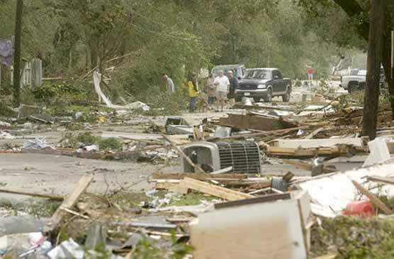 Huracanes tornados destrozos fotos imagenes fenomenos climaticos rayos truenos tormentas ojos investigaciones destrucciones argentina estados unidos mexico temporales www.wetherchannel.com pronosticos John Travolta,Nicholas Cage,Contracara,cirugias esteticas,rostro,lipoaspiraciones,medicina,cirujanos,operaciones,Maria Reich,Nazca,lineas,calendario astronomico,Peru,dibujos,astronomia,geometria,Bernd Teichert,mapas,Ana Mar&iacute;a Cogorno,ovnis,misterios,Cristobal Colon,Hernando,Diego,catedral Sevillana,Cartuja Pickman,Jos&eacute; Antonio Lorente,Granada,ADN;restos,Marcial Castro,antropologia,Republica Dominicana,www.egipto.com,Egipto,Keops,piramides,descubrimientos,Aton,Ankh,tumbas,sarcofacos,momias,embalsamamientos,Kefren,camaras secretas,Nefertiti,Amenofis,Nilo,inundaciones,Blade Runner,Ridley Scott, Richard Dawkins,Steven Pinker,Harrison Ford,Stephen Minger,Stanley Kubrick,Daryl Hanna,replicantes,androides,ciencia ficcion,Contactos,SHGb02+14a,proyecto SETI,Search for Extra Terrestial Intelligence,SETI@home,Robert Zemeckis,Jodie Foster,Dan Wertheimer,New Scientist,Arecibo,Puerto Rico,civilizaciones extraterrestres,Ma libert&eacute; de penser,Florent Pagny,Argentina,France,Patagonia,Argentine,Azucena Caama&ntilde;o,Savoir aimer,artistes,musique,musica,CD,cantores,ventas,compras,ranking,Paparazzi,Isabel Sartorius,Borbon,Ortiz Pati&ntilde;o,Vallejo Najera,Entrecanales,Mora Figueroa,Antonio Montero,Sainz Vicu&ntilde;a,Espa&ntilde;a,jet set,Mallorca,Ibiza,John Fitzgerald Kennedy,Lee Harvey Oswald,Vitaliy Fadeyev,Lawrence Berkeley,Carl Haber,Fidel Castro,Lyndon B. Johnson,Jackie,Onassis,Irma Roy,Carolina Papaleo,Osvaldo,diputada nacional,Congreso,Argentina,Raul Granillo Ocampo,politica,justicialismo,peronismo,cine,television,La Horqueta,San Isidro,que se vayan todos,diciembre 2001,2002,2003,2004,maria julia alsogaray,alvaros,,Roberto Mart&iacute;nez Medina,Maria Julia Alsogaray,Ra&uacute;l Granillo Ocampo,Jorge Rodr&iacute;guez,V&iacute;ctor Alderete,Claudia Bello,Angel Massa,Alfredo Yabran,Mario Pontaquarto,Nestor Carlos Kirchner,Cristina Elizabeth Fernandez,corrupcion,senado,general rodriguez,anibal,fernandez,alberto,fernando de la rua,ines pertine,eduardo duhalde,hilda chiche gonzalez,2000,2001,2002,2003,2004,Museos,www.louvre.fr,Leonardo Da Vinci,Gioconda,Mona Lisa,Italia,Francia,France,inventos,Italy,renacimiento,historia,cuadros,links,images,postcards,photos,fotos,imagenes,postales,pictures,historia,arqueologia,descubrimientos,culturales,agenda,infodiario,diario accion,buenos aires,argentina,Diario Accion de General Rodriguez, politica, actualidad, noticias e informacion, personalidades e instituciones, policiales, galerias de fotos; historia de General Rodriguez, sus origenes, edificios, estancias, habitos y costumbres, anecdotas, comercios e industrias, los fundadores, antiguas instituciones, fotos e imagenes; suplementos especiales: la crisis politica, economica y social de la Argentina, los acontecimientos de Diciembre de 2001, articulos y entrevistas; Emigracion: toda la informacion destinada a aquellos que desean emigrar, radicarse o estudiar en el exterior, visas, pasaportes, consejos, guias, informacion util, links; Trueque: novedades e informacion, links, estructura del trueque; el casamiento de Maxima Zorreguieta y el principe Guillermo Alejandro de Holanda; Guerra de Afganistan: galeria de imagenes e informacion sobre la primera guerra del siglo XXI; la guerra de Irak, Bagdad, Georges W. Bush, Saddam Husseim, el atentado a las torres Gemelas de Nueva York, las twin towers, el 11-s, y descripcion del hecho que conmovio al mundo; Empleo: consultoras, clasificados, agencias de empleo, consejos e informacion util, curriculum vitae, como confeccionarlos, noticias de actualidad; 
Los numeros de la crisis: Las consecuencias de la crisis politica, economica y social; estadisticas, pobreza, desnutricion, salud y asistencia; noticias regionales y provinciales, columnas y editoriales; informacion para negocios: pymes, links, empresas y negocios; Agenda Cultural con toda la informacion de cursos, universidades, talleres, escuelas y oportunidades, exposiciones de arte de la region; buscadores en Internet, Enlaces: links a los mejores sitios de educacion, cultura, arte, biografias, politica, interes general, web, Links del Diario Accion: RMS Titanic, su historia, su tragico viaje inaugural; historias, testimonios, documentos y articulos sobre el naufragio; links y sitios sobre el tema; la pelicula de Cameron, fotos e imagenes; suplementos especiales, Historia Argentina y de General Rodriguez, la llegada de la democracia en General Rodriguez, la asuncion de Juan Lumbreras como intendente en 1983, galeria de imagenes, sus palabras y los actos, su gabinete, festejos de la comunidad. Fundacion del pueblo de General Rodriguez, sus instituciones y personalidades relevantes, arquitectura y edificios, comercios e industrias, sus comienzos, estancias, inmigraciones italianas, espa&ntilde;olas, vascas e irlandesas, anecdotas y efemerides, sus hombres ilustres, el Hospital Vicente Lopez y Planes, su fundacion por las Damas de Beneficencia, el hundimiento del crucero General Belgrano, testimonios de ex combatientes y tripulantes, su comandante Hector Elias Bonzo, fotos e imagenes, recuerdos y homenajes, historia de la familia Bonzo de General Rodriguez, entrevistas y articulos periodisticos. La guerra de Malvinas en el Atlantico Sur, el conflicto belico con Gran Breta&ntilde;a de 1982, politicos relevantes, Benjamin Paez y Trueba, fotos antiguas de familias fundadoras, galerias de imagenes de pobladores, recorrida virtual por el antiguo General Rodriguez, el paso de la Infanta en 1910, historia de La Serenisima, la familia Mastellone, La Choza, Bernardo de Irigoyen, peronismo y radicalismo y muchisimo mas