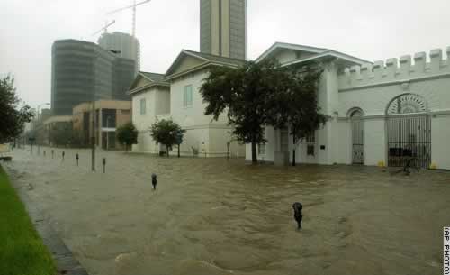 Huracanes tornados destrozos fotos imagenes fenomenos climaticos rayos truenos tormentas ojos investigaciones destrucciones argentina estados unidos mexico temporales www.wetherchannel.com pronosticos John Travolta,Nicholas Cage,Contracara,cirugias esteticas,rostro,lipoaspiraciones,medicina,cirujanos,operaciones,Maria Reich,Nazca,lineas,calendario astronomico,Peru,dibujos,astronomia,geometria,Bernd Teichert,mapas,Ana Mar&iacute;a Cogorno,ovnis,misterios,Cristobal Colon,Hernando,Diego,catedral Sevillana,Cartuja Pickman,Jos&eacute; Antonio Lorente,Granada,ADN;restos,Marcial Castro,antropologia,Republica Dominicana,www.egipto.com,Egipto,Keops,piramides,descubrimientos,Aton,Ankh,tumbas,sarcofacos,momias,embalsamamientos,Kefren,camaras secretas,Nefertiti,Amenofis,Nilo,inundaciones,Blade Runner,Ridley Scott, Richard Dawkins,Steven Pinker,Harrison Ford,Stephen Minger,Stanley Kubrick,Daryl Hanna,replicantes,androides,ciencia ficcion,Contactos,SHGb02+14a,proyecto SETI,Search for Extra Terrestial Intelligence,SETI@home,Robert Zemeckis,Jodie Foster,Dan Wertheimer,New Scientist,Arecibo,Puerto Rico,civilizaciones extraterrestres,Ma libert&eacute; de penser,Florent Pagny,Argentina,France,Patagonia,Argentine,Azucena Caama&ntilde;o,Savoir aimer,artistes,musique,musica,CD,cantores,ventas,compras,ranking,Paparazzi,Isabel Sartorius,Borbon,Ortiz Pati&ntilde;o,Vallejo Najera,Entrecanales,Mora Figueroa,Antonio Montero,Sainz Vicu&ntilde;a,Espa&ntilde;a,jet set,Mallorca,Ibiza,John Fitzgerald Kennedy,Lee Harvey Oswald,Vitaliy Fadeyev,Lawrence Berkeley,Carl Haber,Fidel Castro,Lyndon B. Johnson,Jackie,Onassis,Irma Roy,Carolina Papaleo,Osvaldo,diputada nacional,Congreso,Argentina,Raul Granillo Ocampo,politica,justicialismo,peronismo,cine,television,La Horqueta,San Isidro,que se vayan todos,diciembre 2001,2002,2003,2004,maria julia alsogaray,alvaros,,Roberto Mart&iacute;nez Medina,Maria Julia Alsogaray,Ra&uacute;l Granillo Ocampo,Jorge Rodr&iacute;guez,V&iacute;ctor Alderete,Claudia Bello,Angel Massa,Alfredo Yabran,Mario Pontaquarto,Nestor Carlos Kirchner,Cristina Elizabeth Fernandez,corrupcion,senado,general rodriguez,anibal,fernandez,alberto,fernando de la rua,ines pertine,eduardo duhalde,hilda chiche gonzalez,2000,2001,2002,2003,2004,Museos,www.louvre.fr,Leonardo Da Vinci,Gioconda,Mona Lisa,Italia,Francia,France,inventos,Italy,renacimiento,historia,cuadros,links,images,postcards,photos,fotos,imagenes,postales,pictures,historia,arqueologia,descubrimientos,culturales,agenda,infodiario,diario accion,buenos aires,argentina,Diario Accion de General Rodriguez, politica, actualidad, noticias e informacion, personalidades e instituciones, policiales, galerias de fotos; historia de General Rodriguez, sus origenes, edificios, estancias, habitos y costumbres, anecdotas, comercios e industrias, los fundadores, antiguas instituciones, fotos e imagenes; suplementos especiales: la crisis politica, economica y social de la Argentina, los acontecimientos de Diciembre de 2001, articulos y entrevistas; Emigracion: toda la informacion destinada a aquellos que desean emigrar, radicarse o estudiar en el exterior, visas, pasaportes, consejos, guias, informacion util, links; Trueque: novedades e informacion, links, estructura del trueque; el casamiento de Maxima Zorreguieta y el principe Guillermo Alejandro de Holanda; Guerra de Afganistan: galeria de imagenes e informacion sobre la primera guerra del siglo XXI; la guerra de Irak, Bagdad, Georges W. Bush, Saddam Husseim, el atentado a las torres Gemelas de Nueva York, las twin towers, el 11-s, y descripcion del hecho que conmovio al mundo; Empleo: consultoras, clasificados, agencias de empleo, consejos e informacion util, curriculum vitae, como confeccionarlos, noticias de actualidad; 
Los numeros de la crisis: Las consecuencias de la crisis politica, economica y social; estadisticas, pobreza, desnutricion, salud y asistencia; noticias regionales y provinciales, columnas y editoriales; informacion para negocios: pymes, links, empresas y negocios; Agenda Cultural con toda la informacion de cursos, universidades, talleres, escuelas y oportunidades, exposiciones de arte de la region; buscadores en Internet, Enlaces: links a los mejores sitios de educacion, cultura, arte, biografias, politica, interes general, web, Links del Diario Accion: RMS Titanic, su historia, su tragico viaje inaugural; historias, testimonios, documentos y articulos sobre el naufragio; links y sitios sobre el tema; la pelicula de Cameron, fotos e imagenes; suplementos especiales, Historia Argentina y de General Rodriguez, la llegada de la democracia en General Rodriguez, la asuncion de Juan Lumbreras como intendente en 1983, galeria de imagenes, sus palabras y los actos, su gabinete, festejos de la comunidad. Fundacion del pueblo de General Rodriguez, sus instituciones y personalidades relevantes, arquitectura y edificios, comercios e industrias, sus comienzos, estancias, inmigraciones italianas, espa&ntilde;olas, vascas e irlandesas, anecdotas y efemerides, sus hombres ilustres, el Hospital Vicente Lopez y Planes, su fundacion por las Damas de Beneficencia, el hundimiento del crucero General Belgrano, testimonios de ex combatientes y tripulantes, su comandante Hector Elias Bonzo, fotos e imagenes, recuerdos y homenajes, historia de la familia Bonzo de General Rodriguez, entrevistas y articulos periodisticos. La guerra de Malvinas en el Atlantico Sur, el conflicto belico con Gran Breta&ntilde;a de 1982, politicos relevantes, Benjamin Paez y Trueba, fotos antiguas de familias fundadoras, galerias de imagenes de pobladores, recorrida virtual por el antiguo General Rodriguez, el paso de la Infanta en 1910, historia de La Serenisima, la familia Mastellone, La Choza, Bernardo de Irigoyen, peronismo y radicalismo y muchisimo mas