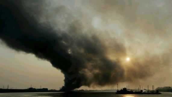 Huracanes tornados destrozos fotos imagenes fenomenos climaticos rayos truenos tormentas ojos investigaciones destrucciones argentina estados unidos mexico temporales www.wetherchannel.com pronosticos John Travolta,Nicholas Cage,Contracara,cirugias esteticas,rostro,lipoaspiraciones,medicina,cirujanos,operaciones,Maria Reich,Nazca,lineas,calendario astronomico,Peru,dibujos,astronomia,geometria,Bernd Teichert,mapas,Ana Mar&iacute;a Cogorno,ovnis,misterios,Cristobal Colon,Hernando,Diego,catedral Sevillana,Cartuja Pickman,Jos&eacute; Antonio Lorente,Granada,ADN;restos,Marcial Castro,antropologia,Republica Dominicana,www.egipto.com,Egipto,Keops,piramides,descubrimientos,Aton,Ankh,tumbas,sarcofacos,momias,embalsamamientos,Kefren,camaras secretas,Nefertiti,Amenofis,Nilo,inundaciones,Blade Runner,Ridley Scott, Richard Dawkins,Steven Pinker,Harrison Ford,Stephen Minger,Stanley Kubrick,Daryl Hanna,replicantes,androides,ciencia ficcion,Contactos,SHGb02+14a,proyecto SETI,Search for Extra Terrestial Intelligence,SETI@home,Robert Zemeckis,Jodie Foster,Dan Wertheimer,New Scientist,Arecibo,Puerto Rico,civilizaciones extraterrestres,Ma libert&eacute; de penser,Florent Pagny,Argentina,France,Patagonia,Argentine,Azucena Caama&ntilde;o,Savoir aimer,artistes,musique,musica,CD,cantores,ventas,compras,ranking,Paparazzi,Isabel Sartorius,Borbon,Ortiz Pati&ntilde;o,Vallejo Najera,Entrecanales,Mora Figueroa,Antonio Montero,Sainz Vicu&ntilde;a,Espa&ntilde;a,jet set,Mallorca,Ibiza,John Fitzgerald Kennedy,Lee Harvey Oswald,Vitaliy Fadeyev,Lawrence Berkeley,Carl Haber,Fidel Castro,Lyndon B. Johnson,Jackie,Onassis,Irma Roy,Carolina Papaleo,Osvaldo,diputada nacional,Congreso,Argentina,Raul Granillo Ocampo,politica,justicialismo,peronismo,cine,television,La Horqueta,San Isidro,que se vayan todos,diciembre 2001,2002,2003,2004,maria julia alsogaray,alvaros,,Roberto Mart&iacute;nez Medina,Maria Julia Alsogaray,Ra&uacute;l Granillo Ocampo,Jorge Rodr&iacute;guez,V&iacute;ctor Alderete,Claudia Bello,Angel Massa,Alfredo Yabran,Mario Pontaquarto,Nestor Carlos Kirchner,Cristina Elizabeth Fernandez,corrupcion,senado,general rodriguez,anibal,fernandez,alberto,fernando de la rua,ines pertine,eduardo duhalde,hilda chiche gonzalez,2000,2001,2002,2003,2004,Museos,www.louvre.fr,Leonardo Da Vinci,Gioconda,Mona Lisa,Italia,Francia,France,inventos,Italy,renacimiento,historia,cuadros,links,images,postcards,photos,fotos,imagenes,postales,pictures,historia,arqueologia,descubrimientos,culturales,agenda,infodiario,diario accion,buenos aires,argentina,Diario Accion de General Rodriguez, politica, actualidad, noticias e informacion, personalidades e instituciones, policiales, galerias de fotos; historia de General Rodriguez, sus origenes, edificios, estancias, habitos y costumbres, anecdotas, comercios e industrias, los fundadores, antiguas instituciones, fotos e imagenes; suplementos especiales: la crisis politica, economica y social de la Argentina, los acontecimientos de Diciembre de 2001, articulos y entrevistas; Emigracion: toda la informacion destinada a aquellos que desean emigrar, radicarse o estudiar en el exterior, visas, pasaportes, consejos, guias, informacion util, links; Trueque: novedades e informacion, links, estructura del trueque; el casamiento de Maxima Zorreguieta y el principe Guillermo Alejandro de Holanda; Guerra de Afganistan: galeria de imagenes e informacion sobre la primera guerra del siglo XXI; la guerra de Irak, Bagdad, Georges W. Bush, Saddam Husseim, el atentado a las torres Gemelas de Nueva York, las twin towers, el 11-s, y descripcion del hecho que conmovio al mundo; Empleo: consultoras, clasificados, agencias de empleo, consejos e informacion util, curriculum vitae, como confeccionarlos, noticias de actualidad; 
Los numeros de la crisis: Las consecuencias de la crisis politica, economica y social; estadisticas, pobreza, desnutricion, salud y asistencia; noticias regionales y provinciales, columnas y editoriales; informacion para negocios: pymes, links, empresas y negocios; Agenda Cultural con toda la informacion de cursos, universidades, talleres, escuelas y oportunidades, exposiciones de arte de la region; buscadores en Internet, Enlaces: links a los mejores sitios de educacion, cultura, arte, biografias, politica, interes general, web, Links del Diario Accion: RMS Titanic, su historia, su tragico viaje inaugural; historias, testimonios, documentos y articulos sobre el naufragio; links y sitios sobre el tema; la pelicula de Cameron, fotos e imagenes; suplementos especiales, Historia Argentina y de General Rodriguez, la llegada de la democracia en General Rodriguez, la asuncion de Juan Lumbreras como intendente en 1983, galeria de imagenes, sus palabras y los actos, su gabinete, festejos de la comunidad. Fundacion del pueblo de General Rodriguez, sus instituciones y personalidades relevantes, arquitectura y edificios, comercios e industrias, sus comienzos, estancias, inmigraciones italianas, espa&ntilde;olas, vascas e irlandesas, anecdotas y efemerides, sus hombres ilustres, el Hospital Vicente Lopez y Planes, su fundacion por las Damas de Beneficencia, el hundimiento del crucero General Belgrano, testimonios de ex combatientes y tripulantes, su comandante Hector Elias Bonzo, fotos e imagenes, recuerdos y homenajes, historia de la familia Bonzo de General Rodriguez, entrevistas y articulos periodisticos. La guerra de Malvinas en el Atlantico Sur, el conflicto belico con Gran Breta&ntilde;a de 1982, politicos relevantes, Benjamin Paez y Trueba, fotos antiguas de familias fundadoras, galerias de imagenes de pobladores, recorrida virtual por el antiguo General Rodriguez, el paso de la Infanta en 1910, historia de La Serenisima, la familia Mastellone, La Choza, Bernardo de Irigoyen, peronismo y radicalismo y muchisimo mas