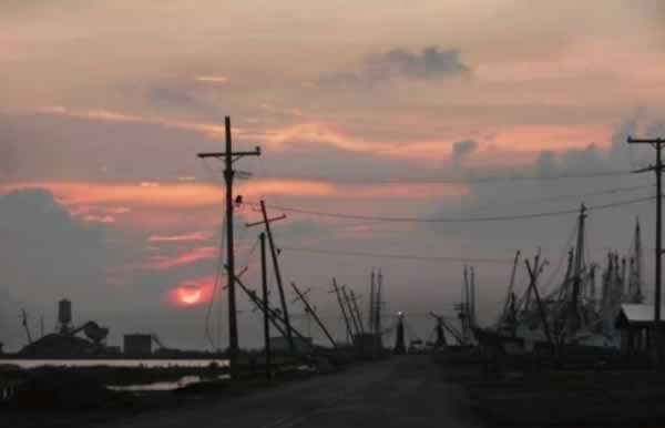 Huracanes tornados destrozos fotos imagenes fenomenos climaticos rayos truenos tormentas ojos investigaciones destrucciones argentina estados unidos mexico temporales www.wetherchannel.com pronosticos John Travolta,Nicholas Cage,Contracara,cirugias esteticas,rostro,lipoaspiraciones,medicina,cirujanos,operaciones,Maria Reich,Nazca,lineas,calendario astronomico,Peru,dibujos,astronomia,geometria,Bernd Teichert,mapas,Ana Mar&iacute;a Cogorno,ovnis,misterios,Cristobal Colon,Hernando,Diego,catedral Sevillana,Cartuja Pickman,Jos&eacute; Antonio Lorente,Granada,ADN;restos,Marcial Castro,antropologia,Republica Dominicana,www.egipto.com,Egipto,Keops,piramides,descubrimientos,Aton,Ankh,tumbas,sarcofacos,momias,embalsamamientos,Kefren,camaras secretas,Nefertiti,Amenofis,Nilo,inundaciones,Blade Runner,Ridley Scott, Richard Dawkins,Steven Pinker,Harrison Ford,Stephen Minger,Stanley Kubrick,Daryl Hanna,replicantes,androides,ciencia ficcion,Contactos,SHGb02+14a,proyecto SETI,Search for Extra Terrestial Intelligence,SETI@home,Robert Zemeckis,Jodie Foster,Dan Wertheimer,New Scientist,Arecibo,Puerto Rico,civilizaciones extraterrestres,Ma libert&eacute; de penser,Florent Pagny,Argentina,France,Patagonia,Argentine,Azucena Caama&ntilde;o,Savoir aimer,artistes,musique,musica,CD,cantores,ventas,compras,ranking,Paparazzi,Isabel Sartorius,Borbon,Ortiz Pati&ntilde;o,Vallejo Najera,Entrecanales,Mora Figueroa,Antonio Montero,Sainz Vicu&ntilde;a,Espa&ntilde;a,jet set,Mallorca,Ibiza,John Fitzgerald Kennedy,Lee Harvey Oswald,Vitaliy Fadeyev,Lawrence Berkeley,Carl Haber,Fidel Castro,Lyndon B. Johnson,Jackie,Onassis,Irma Roy,Carolina Papaleo,Osvaldo,diputada nacional,Congreso,Argentina,Raul Granillo Ocampo,politica,justicialismo,peronismo,cine,television,La Horqueta,San Isidro,que se vayan todos,diciembre 2001,2002,2003,2004,maria julia alsogaray,alvaros,,Roberto Mart&iacute;nez Medina,Maria Julia Alsogaray,Ra&uacute;l Granillo Ocampo,Jorge Rodr&iacute;guez,V&iacute;ctor Alderete,Claudia Bello,Angel Massa,Alfredo Yabran,Mario Pontaquarto,Nestor Carlos Kirchner,Cristina Elizabeth Fernandez,corrupcion,senado,general rodriguez,anibal,fernandez,alberto,fernando de la rua,ines pertine,eduardo duhalde,hilda chiche gonzalez,2000,2001,2002,2003,2004,Museos,www.louvre.fr,Leonardo Da Vinci,Gioconda,Mona Lisa,Italia,Francia,France,inventos,Italy,renacimiento,historia,cuadros,links,images,postcards,photos,fotos,imagenes,postales,pictures,historia,arqueologia,descubrimientos,culturales,agenda,infodiario,diario accion,buenos aires,argentina,Diario Accion de General Rodriguez, politica, actualidad, noticias e informacion, personalidades e instituciones, policiales, galerias de fotos; historia de General Rodriguez, sus origenes, edificios, estancias, habitos y costumbres, anecdotas, comercios e industrias, los fundadores, antiguas instituciones, fotos e imagenes; suplementos especiales: la crisis politica, economica y social de la Argentina, los acontecimientos de Diciembre de 2001, articulos y entrevistas; Emigracion: toda la informacion destinada a aquellos que desean emigrar, radicarse o estudiar en el exterior, visas, pasaportes, consejos, guias, informacion util, links; Trueque: novedades e informacion, links, estructura del trueque; el casamiento de Maxima Zorreguieta y el principe Guillermo Alejandro de Holanda; Guerra de Afganistan: galeria de imagenes e informacion sobre la primera guerra del siglo XXI; la guerra de Irak, Bagdad, Georges W. Bush, Saddam Husseim, el atentado a las torres Gemelas de Nueva York, las twin towers, el 11-s, y descripcion del hecho que conmovio al mundo; Empleo: consultoras, clasificados, agencias de empleo, consejos e informacion util, curriculum vitae, como confeccionarlos, noticias de actualidad; 
Los numeros de la crisis: Las consecuencias de la crisis politica, economica y social; estadisticas, pobreza, desnutricion, salud y asistencia; noticias regionales y provinciales, columnas y editoriales; informacion para negocios: pymes, links, empresas y negocios; Agenda Cultural con toda la informacion de cursos, universidades, talleres, escuelas y oportunidades, exposiciones de arte de la region; buscadores en Internet, Enlaces: links a los mejores sitios de educacion, cultura, arte, biografias, politica, interes general, web, Links del Diario Accion: RMS Titanic, su historia, su tragico viaje inaugural; historias, testimonios, documentos y articulos sobre el naufragio; links y sitios sobre el tema; la pelicula de Cameron, fotos e imagenes; suplementos especiales, Historia Argentina y de General Rodriguez, la llegada de la democracia en General Rodriguez, la asuncion de Juan Lumbreras como intendente en 1983, galeria de imagenes, sus palabras y los actos, su gabinete, festejos de la comunidad. Fundacion del pueblo de General Rodriguez, sus instituciones y personalidades relevantes, arquitectura y edificios, comercios e industrias, sus comienzos, estancias, inmigraciones italianas, espa&ntilde;olas, vascas e irlandesas, anecdotas y efemerides, sus hombres ilustres, el Hospital Vicente Lopez y Planes, su fundacion por las Damas de Beneficencia, el hundimiento del crucero General Belgrano, testimonios de ex combatientes y tripulantes, su comandante Hector Elias Bonzo, fotos e imagenes, recuerdos y homenajes, historia de la familia Bonzo de General Rodriguez, entrevistas y articulos periodisticos. La guerra de Malvinas en el Atlantico Sur, el conflicto belico con Gran Breta&ntilde;a de 1982, politicos relevantes, Benjamin Paez y Trueba, fotos antiguas de familias fundadoras, galerias de imagenes de pobladores, recorrida virtual por el antiguo General Rodriguez, el paso de la Infanta en 1910, historia de La Serenisima, la familia Mastellone, La Choza, Bernardo de Irigoyen, peronismo y radicalismo y muchisimo mas