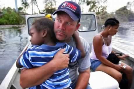 Huracanes tornados destrozos fotos imagenes fenomenos climaticos rayos truenos tormentas ojos investigaciones destrucciones argentina estados unidos mexico temporales www.wetherchannel.com pronosticos John Travolta,Nicholas Cage,Contracara,cirugias esteticas,rostro,lipoaspiraciones,medicina,cirujanos,operaciones,Maria Reich,Nazca,lineas,calendario astronomico,Peru,dibujos,astronomia,geometria,Bernd Teichert,mapas,Ana Mar&iacute;a Cogorno,ovnis,misterios,Cristobal Colon,Hernando,Diego,catedral Sevillana,Cartuja Pickman,Jos&eacute; Antonio Lorente,Granada,ADN;restos,Marcial Castro,antropologia,Republica Dominicana,www.egipto.com,Egipto,Keops,piramides,descubrimientos,Aton,Ankh,tumbas,sarcofacos,momias,embalsamamientos,Kefren,camaras secretas,Nefertiti,Amenofis,Nilo,inundaciones,Blade Runner,Ridley Scott, Richard Dawkins,Steven Pinker,Harrison Ford,Stephen Minger,Stanley Kubrick,Daryl Hanna,replicantes,androides,ciencia ficcion,Contactos,SHGb02+14a,proyecto SETI,Search for Extra Terrestial Intelligence,SETI@home,Robert Zemeckis,Jodie Foster,Dan Wertheimer,New Scientist,Arecibo,Puerto Rico,civilizaciones extraterrestres,Ma libert&eacute; de penser,Florent Pagny,Argentina,France,Patagonia,Argentine,Azucena Caama&ntilde;o,Savoir aimer,artistes,musique,musica,CD,cantores,ventas,compras,ranking,Paparazzi,Isabel Sartorius,Borbon,Ortiz Pati&ntilde;o,Vallejo Najera,Entrecanales,Mora Figueroa,Antonio Montero,Sainz Vicu&ntilde;a,Espa&ntilde;a,jet set,Mallorca,Ibiza,John Fitzgerald Kennedy,Lee Harvey Oswald,Vitaliy Fadeyev,Lawrence Berkeley,Carl Haber,Fidel Castro,Lyndon B. Johnson,Jackie,Onassis,Irma Roy,Carolina Papaleo,Osvaldo,diputada nacional,Congreso,Argentina,Raul Granillo Ocampo,politica,justicialismo,peronismo,cine,television,La Horqueta,San Isidro,que se vayan todos,diciembre 2001,2002,2003,2004,maria julia alsogaray,alvaros,,Roberto Mart&iacute;nez Medina,Maria Julia Alsogaray,Ra&uacute;l Granillo Ocampo,Jorge Rodr&iacute;guez,V&iacute;ctor Alderete,Claudia Bello,Angel Massa,Alfredo Yabran,Mario Pontaquarto,Nestor Carlos Kirchner,Cristina Elizabeth Fernandez,corrupcion,senado,general rodriguez,anibal,fernandez,alberto,fernando de la rua,ines pertine,eduardo duhalde,hilda chiche gonzalez,2000,2001,2002,2003,2004,Museos,www.louvre.fr,Leonardo Da Vinci,Gioconda,Mona Lisa,Italia,Francia,France,inventos,Italy,renacimiento,historia,cuadros,links,images,postcards,photos,fotos,imagenes,postales,pictures,historia,arqueologia,descubrimientos,culturales,agenda,infodiario,diario accion,buenos aires,argentina,Diario Accion de General Rodriguez, politica, actualidad, noticias e informacion, personalidades e instituciones, policiales, galerias de fotos; historia de General Rodriguez, sus origenes, edificios, estancias, habitos y costumbres, anecdotas, comercios e industrias, los fundadores, antiguas instituciones, fotos e imagenes; suplementos especiales: la crisis politica, economica y social de la Argentina, los acontecimientos de Diciembre de 2001, articulos y entrevistas; Emigracion: toda la informacion destinada a aquellos que desean emigrar, radicarse o estudiar en el exterior, visas, pasaportes, consejos, guias, informacion util, links; Trueque: novedades e informacion, links, estructura del trueque; el casamiento de Maxima Zorreguieta y el principe Guillermo Alejandro de Holanda; Guerra de Afganistan: galeria de imagenes e informacion sobre la primera guerra del siglo XXI; la guerra de Irak, Bagdad, Georges W. Bush, Saddam Husseim, el atentado a las torres Gemelas de Nueva York, las twin towers, el 11-s, y descripcion del hecho que conmovio al mundo; Empleo: consultoras, clasificados, agencias de empleo, consejos e informacion util, curriculum vitae, como confeccionarlos, noticias de actualidad; 
Los numeros de la crisis: Las consecuencias de la crisis politica, economica y social; estadisticas, pobreza, desnutricion, salud y asistencia; noticias regionales y provinciales, columnas y editoriales; informacion para negocios: pymes, links, empresas y negocios; Agenda Cultural con toda la informacion de cursos, universidades, talleres, escuelas y oportunidades, exposiciones de arte de la region; buscadores en Internet, Enlaces: links a los mejores sitios de educacion, cultura, arte, biografias, politica, interes general, web, Links del Diario Accion: RMS Titanic, su historia, su tragico viaje inaugural; historias, testimonios, documentos y articulos sobre el naufragio; links y sitios sobre el tema; la pelicula de Cameron, fotos e imagenes; suplementos especiales, Historia Argentina y de General Rodriguez, la llegada de la democracia en General Rodriguez, la asuncion de Juan Lumbreras como intendente en 1983, galeria de imagenes, sus palabras y los actos, su gabinete, festejos de la comunidad. Fundacion del pueblo de General Rodriguez, sus instituciones y personalidades relevantes, arquitectura y edificios, comercios e industrias, sus comienzos, estancias, inmigraciones italianas, espa&ntilde;olas, vascas e irlandesas, anecdotas y efemerides, sus hombres ilustres, el Hospital Vicente Lopez y Planes, su fundacion por las Damas de Beneficencia, el hundimiento del crucero General Belgrano, testimonios de ex combatientes y tripulantes, su comandante Hector Elias Bonzo, fotos e imagenes, recuerdos y homenajes, historia de la familia Bonzo de General Rodriguez, entrevistas y articulos periodisticos. La guerra de Malvinas en el Atlantico Sur, el conflicto belico con Gran Breta&ntilde;a de 1982, politicos relevantes, Benjamin Paez y Trueba, fotos antiguas de familias fundadoras, galerias de imagenes de pobladores, recorrida virtual por el antiguo General Rodriguez, el paso de la Infanta en 1910, historia de La Serenisima, la familia Mastellone, La Choza, Bernardo de Irigoyen, peronismo y radicalismo y muchisimo mas