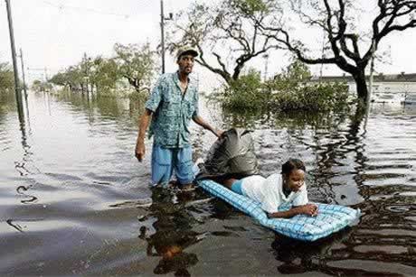 Huracanes tornados destrozos fotos imagenes fenomenos climaticos rayos truenos tormentas ojos investigaciones destrucciones argentina estados unidos mexico temporales www.wetherchannel.com pronosticos John Travolta,Nicholas Cage,Contracara,cirugias esteticas,rostro,lipoaspiraciones,medicina,cirujanos,operaciones,Maria Reich,Nazca,lineas,calendario astronomico,Peru,dibujos,astronomia,geometria,Bernd Teichert,mapas,Ana Mar&iacute;a Cogorno,ovnis,misterios,Cristobal Colon,Hernando,Diego,catedral Sevillana,Cartuja Pickman,Jos&eacute; Antonio Lorente,Granada,ADN;restos,Marcial Castro,antropologia,Republica Dominicana,www.egipto.com,Egipto,Keops,piramides,descubrimientos,Aton,Ankh,tumbas,sarcofacos,momias,embalsamamientos,Kefren,camaras secretas,Nefertiti,Amenofis,Nilo,inundaciones,Blade Runner,Ridley Scott, Richard Dawkins,Steven Pinker,Harrison Ford,Stephen Minger,Stanley Kubrick,Daryl Hanna,replicantes,androides,ciencia ficcion,Contactos,SHGb02+14a,proyecto SETI,Search for Extra Terrestial Intelligence,SETI@home,Robert Zemeckis,Jodie Foster,Dan Wertheimer,New Scientist,Arecibo,Puerto Rico,civilizaciones extraterrestres,Ma libert&eacute; de penser,Florent Pagny,Argentina,France,Patagonia,Argentine,Azucena Caama&ntilde;o,Savoir aimer,artistes,musique,musica,CD,cantores,ventas,compras,ranking,Paparazzi,Isabel Sartorius,Borbon,Ortiz Pati&ntilde;o,Vallejo Najera,Entrecanales,Mora Figueroa,Antonio Montero,Sainz Vicu&ntilde;a,Espa&ntilde;a,jet set,Mallorca,Ibiza,John Fitzgerald Kennedy,Lee Harvey Oswald,Vitaliy Fadeyev,Lawrence Berkeley,Carl Haber,Fidel Castro,Lyndon B. Johnson,Jackie,Onassis,Irma Roy,Carolina Papaleo,Osvaldo,diputada nacional,Congreso,Argentina,Raul Granillo Ocampo,politica,justicialismo,peronismo,cine,television,La Horqueta,San Isidro,que se vayan todos,diciembre 2001,2002,2003,2004,maria julia alsogaray,alvaros,,Roberto Mart&iacute;nez Medina,Maria Julia Alsogaray,Ra&uacute;l Granillo Ocampo,Jorge Rodr&iacute;guez,V&iacute;ctor Alderete,Claudia Bello,Angel Massa,Alfredo Yabran,Mario Pontaquarto,Nestor Carlos Kirchner,Cristina Elizabeth Fernandez,corrupcion,senado,general rodriguez,anibal,fernandez,alberto,fernando de la rua,ines pertine,eduardo duhalde,hilda chiche gonzalez,2000,2001,2002,2003,2004,Museos,www.louvre.fr,Leonardo Da Vinci,Gioconda,Mona Lisa,Italia,Francia,France,inventos,Italy,renacimiento,historia,cuadros,links,images,postcards,photos,fotos,imagenes,postales,pictures,historia,arqueologia,descubrimientos,culturales,agenda,infodiario,diario accion,buenos aires,argentina,Diario Accion de General Rodriguez, politica, actualidad, noticias e informacion, personalidades e instituciones, policiales, galerias de fotos; historia de General Rodriguez, sus origenes, edificios, estancias, habitos y costumbres, anecdotas, comercios e industrias, los fundadores, antiguas instituciones, fotos e imagenes; suplementos especiales: la crisis politica, economica y social de la Argentina, los acontecimientos de Diciembre de 2001, articulos y entrevistas; Emigracion: toda la informacion destinada a aquellos que desean emigrar, radicarse o estudiar en el exterior, visas, pasaportes, consejos, guias, informacion util, links; Trueque: novedades e informacion, links, estructura del trueque; el casamiento de Maxima Zorreguieta y el principe Guillermo Alejandro de Holanda; Guerra de Afganistan: galeria de imagenes e informacion sobre la primera guerra del siglo XXI; la guerra de Irak, Bagdad, Georges W. Bush, Saddam Husseim, el atentado a las torres Gemelas de Nueva York, las twin towers, el 11-s, y descripcion del hecho que conmovio al mundo; Empleo: consultoras, clasificados, agencias de empleo, consejos e informacion util, curriculum vitae, como confeccionarlos, noticias de actualidad; 
Los numeros de la crisis: Las consecuencias de la crisis politica, economica y social; estadisticas, pobreza, desnutricion, salud y asistencia; noticias regionales y provinciales, columnas y editoriales; informacion para negocios: pymes, links, empresas y negocios; Agenda Cultural con toda la informacion de cursos, universidades, talleres, escuelas y oportunidades, exposiciones de arte de la region; buscadores en Internet, Enlaces: links a los mejores sitios de educacion, cultura, arte, biografias, politica, interes general, web, Links del Diario Accion: RMS Titanic, su historia, su tragico viaje inaugural; historias, testimonios, documentos y articulos sobre el naufragio; links y sitios sobre el tema; la pelicula de Cameron, fotos e imagenes; suplementos especiales, Historia Argentina y de General Rodriguez, la llegada de la democracia en General Rodriguez, la asuncion de Juan Lumbreras como intendente en 1983, galeria de imagenes, sus palabras y los actos, su gabinete, festejos de la comunidad. Fundacion del pueblo de General Rodriguez, sus instituciones y personalidades relevantes, arquitectura y edificios, comercios e industrias, sus comienzos, estancias, inmigraciones italianas, espa&ntilde;olas, vascas e irlandesas, anecdotas y efemerides, sus hombres ilustres, el Hospital Vicente Lopez y Planes, su fundacion por las Damas de Beneficencia, el hundimiento del crucero General Belgrano, testimonios de ex combatientes y tripulantes, su comandante Hector Elias Bonzo, fotos e imagenes, recuerdos y homenajes, historia de la familia Bonzo de General Rodriguez, entrevistas y articulos periodisticos. La guerra de Malvinas en el Atlantico Sur, el conflicto belico con Gran Breta&ntilde;a de 1982, politicos relevantes, Benjamin Paez y Trueba, fotos antiguas de familias fundadoras, galerias de imagenes de pobladores, recorrida virtual por el antiguo General Rodriguez, el paso de la Infanta en 1910, historia de La Serenisima, la familia Mastellone, La Choza, Bernardo de Irigoyen, peronismo y radicalismo y muchisimo mas