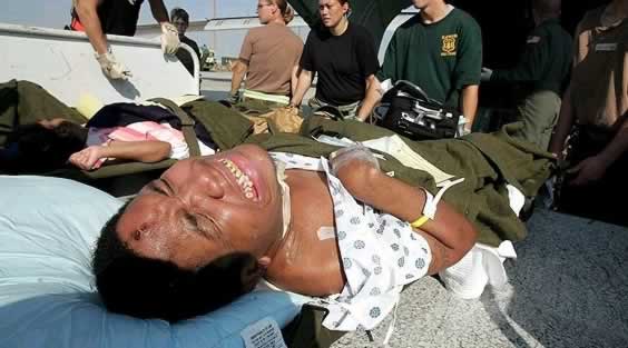 Huracanes tornados destrozos fotos imagenes fenomenos climaticos rayos truenos tormentas ojos investigaciones destrucciones argentina estados unidos mexico temporales www.wetherchannel.com pronosticos John Travolta,Nicholas Cage,Contracara,cirugias esteticas,rostro,lipoaspiraciones,medicina,cirujanos,operaciones,Maria Reich,Nazca,lineas,calendario astronomico,Peru,dibujos,astronomia,geometria,Bernd Teichert,mapas,Ana Mar&iacute;a Cogorno,ovnis,misterios,Cristobal Colon,Hernando,Diego,catedral Sevillana,Cartuja Pickman,Jos&eacute; Antonio Lorente,Granada,ADN;restos,Marcial Castro,antropologia,Republica Dominicana,www.egipto.com,Egipto,Keops,piramides,descubrimientos,Aton,Ankh,tumbas,sarcofacos,momias,embalsamamientos,Kefren,camaras secretas,Nefertiti,Amenofis,Nilo,inundaciones,Blade Runner,Ridley Scott, Richard Dawkins,Steven Pinker,Harrison Ford,Stephen Minger,Stanley Kubrick,Daryl Hanna,replicantes,androides,ciencia ficcion,Contactos,SHGb02+14a,proyecto SETI,Search for Extra Terrestial Intelligence,SETI@home,Robert Zemeckis,Jodie Foster,Dan Wertheimer,New Scientist,Arecibo,Puerto Rico,civilizaciones extraterrestres,Ma libert&eacute; de penser,Florent Pagny,Argentina,France,Patagonia,Argentine,Azucena Caama&ntilde;o,Savoir aimer,artistes,musique,musica,CD,cantores,ventas,compras,ranking,Paparazzi,Isabel Sartorius,Borbon,Ortiz Pati&ntilde;o,Vallejo Najera,Entrecanales,Mora Figueroa,Antonio Montero,Sainz Vicu&ntilde;a,Espa&ntilde;a,jet set,Mallorca,Ibiza,John Fitzgerald Kennedy,Lee Harvey Oswald,Vitaliy Fadeyev,Lawrence Berkeley,Carl Haber,Fidel Castro,Lyndon B. Johnson,Jackie,Onassis,Irma Roy,Carolina Papaleo,Osvaldo,diputada nacional,Congreso,Argentina,Raul Granillo Ocampo,politica,justicialismo,peronismo,cine,television,La Horqueta,San Isidro,que se vayan todos,diciembre 2001,2002,2003,2004,maria julia alsogaray,alvaros,,Roberto Mart&iacute;nez Medina,Maria Julia Alsogaray,Ra&uacute;l Granillo Ocampo,Jorge Rodr&iacute;guez,V&iacute;ctor Alderete,Claudia Bello,Angel Massa,Alfredo Yabran,Mario Pontaquarto,Nestor Carlos Kirchner,Cristina Elizabeth Fernandez,corrupcion,senado,general rodriguez,anibal,fernandez,alberto,fernando de la rua,ines pertine,eduardo duhalde,hilda chiche gonzalez,2000,2001,2002,2003,2004,Museos,www.louvre.fr,Leonardo Da Vinci,Gioconda,Mona Lisa,Italia,Francia,France,inventos,Italy,renacimiento,historia,cuadros,links,images,postcards,photos,fotos,imagenes,postales,pictures,historia,arqueologia,descubrimientos,culturales,agenda,infodiario,diario accion,buenos aires,argentina,Diario Accion de General Rodriguez, politica, actualidad, noticias e informacion, personalidades e instituciones, policiales, galerias de fotos; historia de General Rodriguez, sus origenes, edificios, estancias, habitos y costumbres, anecdotas, comercios e industrias, los fundadores, antiguas instituciones, fotos e imagenes; suplementos especiales: la crisis politica, economica y social de la Argentina, los acontecimientos de Diciembre de 2001, articulos y entrevistas; Emigracion: toda la informacion destinada a aquellos que desean emigrar, radicarse o estudiar en el exterior, visas, pasaportes, consejos, guias, informacion util, links; Trueque: novedades e informacion, links, estructura del trueque; el casamiento de Maxima Zorreguieta y el principe Guillermo Alejandro de Holanda; Guerra de Afganistan: galeria de imagenes e informacion sobre la primera guerra del siglo XXI; la guerra de Irak, Bagdad, Georges W. Bush, Saddam Husseim, el atentado a las torres Gemelas de Nueva York, las twin towers, el 11-s, y descripcion del hecho que conmovio al mundo; Empleo: consultoras, clasificados, agencias de empleo, consejos e informacion util, curriculum vitae, como confeccionarlos, noticias de actualidad; 
Los numeros de la crisis: Las consecuencias de la crisis politica, economica y social; estadisticas, pobreza, desnutricion, salud y asistencia; noticias regionales y provinciales, columnas y editoriales; informacion para negocios: pymes, links, empresas y negocios; Agenda Cultural con toda la informacion de cursos, universidades, talleres, escuelas y oportunidades, exposiciones de arte de la region; buscadores en Internet, Enlaces: links a los mejores sitios de educacion, cultura, arte, biografias, politica, interes general, web, Links del Diario Accion: RMS Titanic, su historia, su tragico viaje inaugural; historias, testimonios, documentos y articulos sobre el naufragio; links y sitios sobre el tema; la pelicula de Cameron, fotos e imagenes; suplementos especiales, Historia Argentina y de General Rodriguez, la llegada de la democracia en General Rodriguez, la asuncion de Juan Lumbreras como intendente en 1983, galeria de imagenes, sus palabras y los actos, su gabinete, festejos de la comunidad. Fundacion del pueblo de General Rodriguez, sus instituciones y personalidades relevantes, arquitectura y edificios, comercios e industrias, sus comienzos, estancias, inmigraciones italianas, espa&ntilde;olas, vascas e irlandesas, anecdotas y efemerides, sus hombres ilustres, el Hospital Vicente Lopez y Planes, su fundacion por las Damas de Beneficencia, el hundimiento del crucero General Belgrano, testimonios de ex combatientes y tripulantes, su comandante Hector Elias Bonzo, fotos e imagenes, recuerdos y homenajes, historia de la familia Bonzo de General Rodriguez, entrevistas y articulos periodisticos. La guerra de Malvinas en el Atlantico Sur, el conflicto belico con Gran Breta&ntilde;a de 1982, politicos relevantes, Benjamin Paez y Trueba, fotos antiguas de familias fundadoras, galerias de imagenes de pobladores, recorrida virtual por el antiguo General Rodriguez, el paso de la Infanta en 1910, historia de La Serenisima, la familia Mastellone, La Choza, Bernardo de Irigoyen, peronismo y radicalismo y muchisimo mas