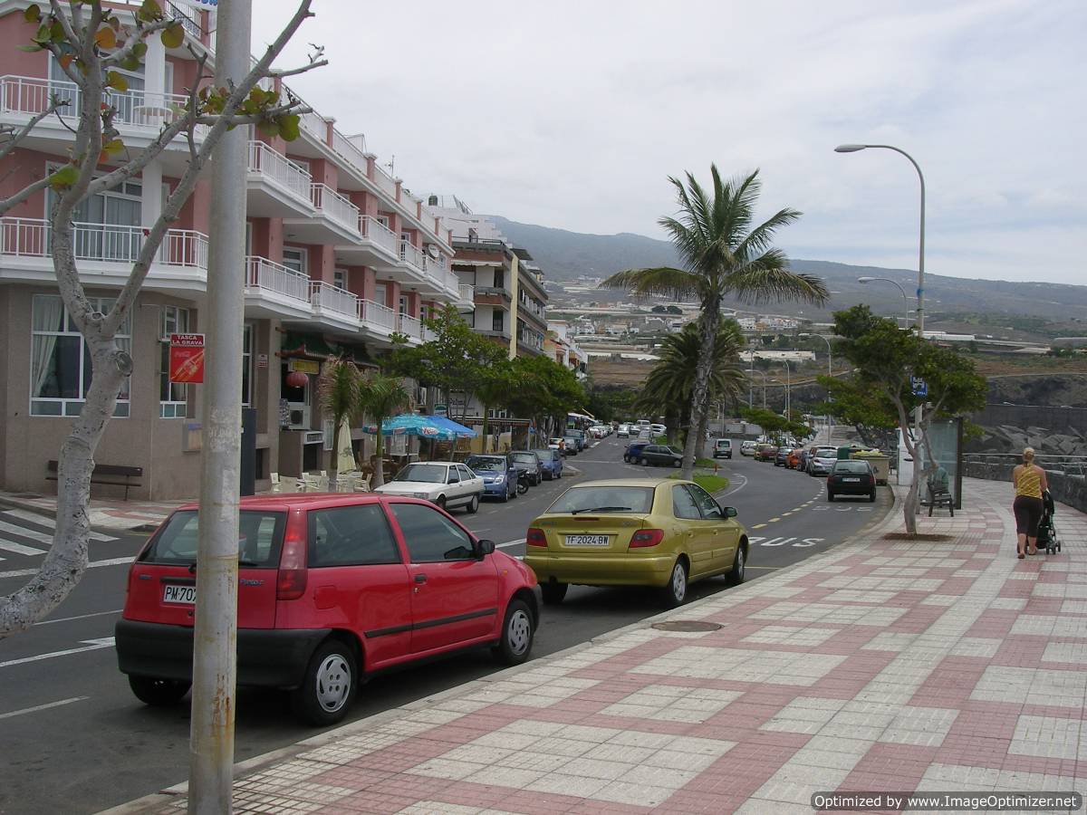 Double Room Flat Share in Apartment in Playa San Juan Tenerife