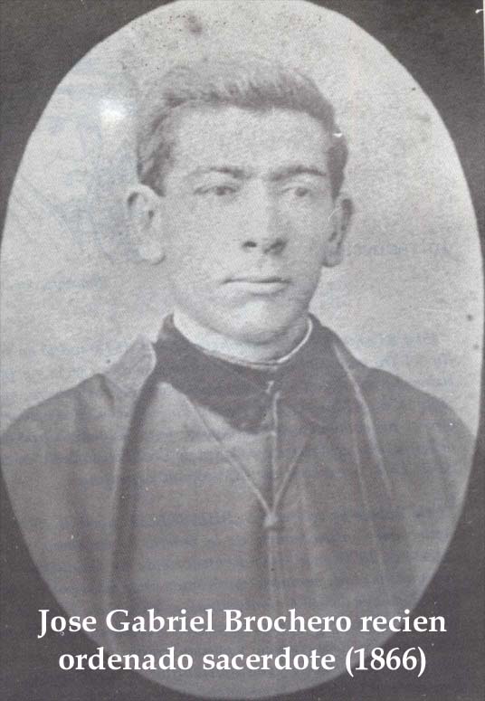 Brochero recien ordenado