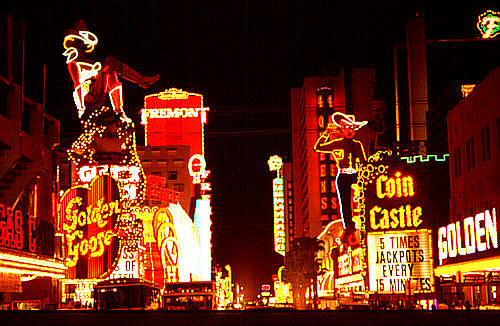 Las Vegas, Nevada is just one of many USA motifs available here at STAR SHOP AMERICA ! - Visit a large collection of T-Shirts, Sweat-Shirts, Coffee Cups, Mugs, Posters, Postcards, Greeting Cards, Stamps, Buttons, Stickers, Journals, Mousepads, Caps, Infant Wear, Tile Boxes & much more ! - We have all kinds of items in store with themes from the American West, from the Rocky Mountains States and their famous National Parks as well as other US regions !