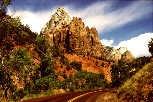 Zion National Park, Utah is just one of many USA motifs available here at STAR SHOP AMERICA ! - Visit a large collection of T-Shirts, Sweat-Shirts, Coffee Cups, Mugs, Posters, Postcards, Greeting Cards, Stamps, Buttons, Stickers, Journals, Mousepads, Caps, Infant Wear, Tile Boxes & much more ! - We have all kinds of items in store with themes from the American West, from the Rocky Mountains States and their famous National Parks as well as other US regions !