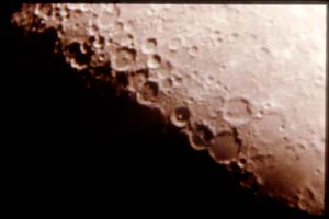 Lunar3.jpg (13256 bytes)