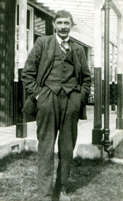 James Richard George HAMMOND