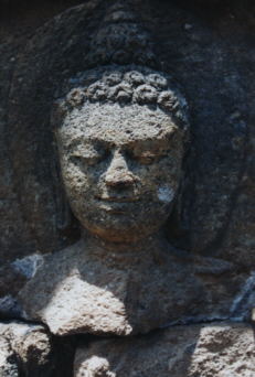 bouddha en m&eacute;ditation
