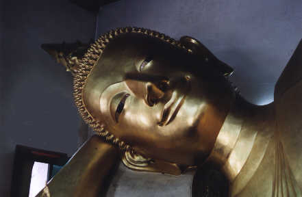 grand bouddha couch&eacute;