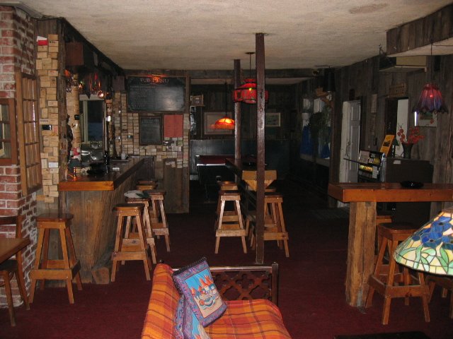 Auberge Glen Sutton Bar