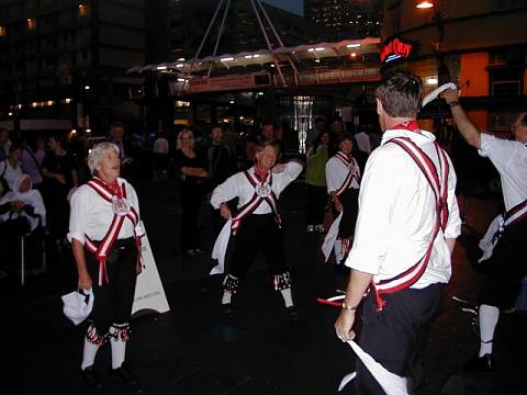 Group.jpg (27583 bytes)