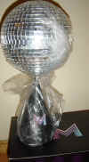 madonna_crystall_ball_aussie.jpg (155701 bytes)