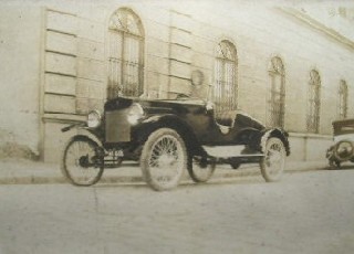 Un deportivo uruguayo de los a&ntilde;os locos...y de vacas gordas