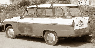 Las colas de moda a fines de los 50 y que posiblemente ninguna Commer brit&aacute;nica tuvo....