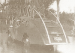 Obs&eacute;rvese la forma del techo desde donde se transmit&iacute;a.