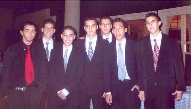 Eduardo, Caleb, Daniel, Luis t., Luis a. y David