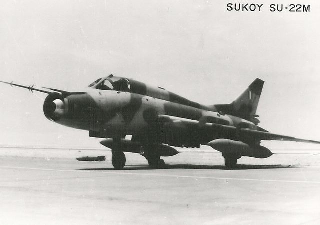 Sukhoi 22M Fitter-J peruano con su esquema t�ctico en color mim�tico