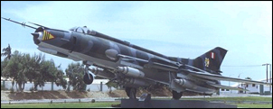 Sukhoi Su-22A Fitter-F peruano con su esquema t�ctico en color mim�tico apto para camuflarse en la selva.