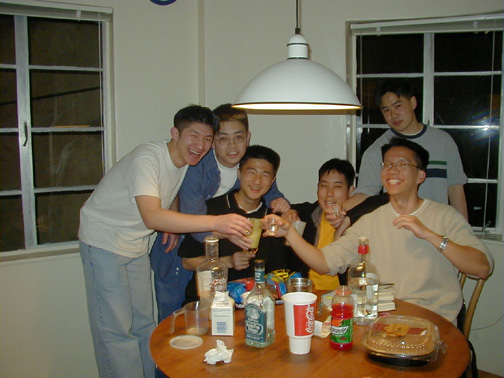 All the EECS Boyz at Ray's place