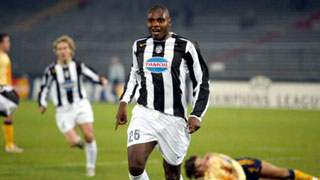 Zalayeta celebrates after scoring
