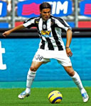 Mutu controls the ball
