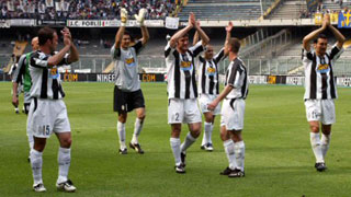 Ciro Ferrara and Juventus applaud the crowd