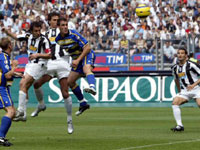 Del Piero heads in Juventus' opening goal