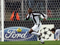 ... and bulges the net as Casillas is unable to save it. Zalayeta scores to take Juventus through!