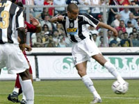 Trezeguet gets his shot off