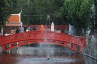 Bridge - Taken from bigfoto.com - Click to enlarge