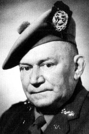 officer of First City wearing a balmoral bonnet