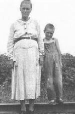 Nancy_w_James_Hill