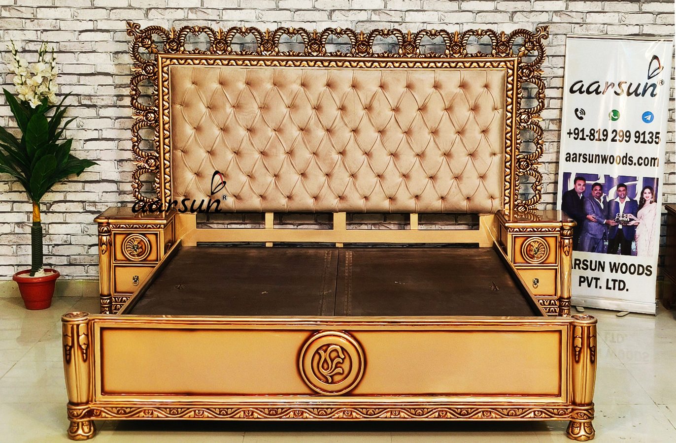Amazing Modern Bed with Gold Rush view 7