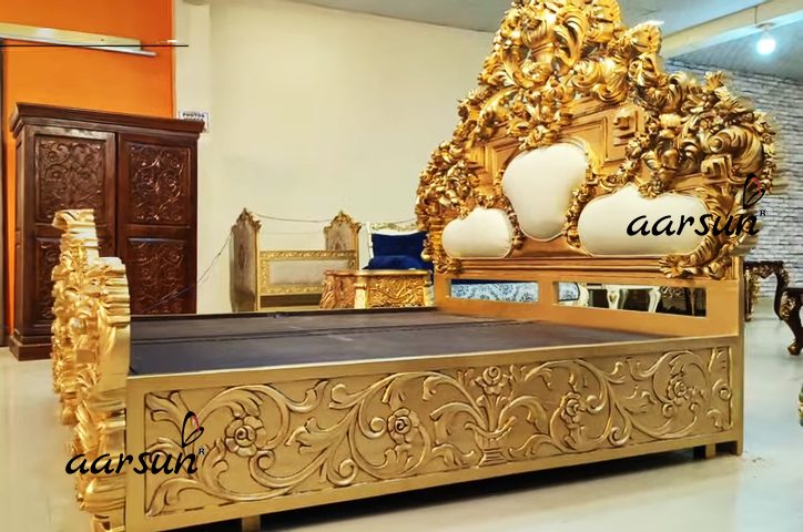 Carved King Size Bed in Teak Wood NT-042 view 4