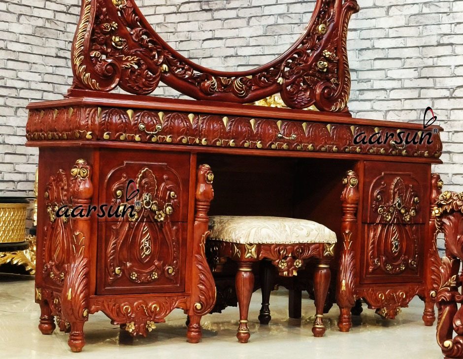 Hand-carved Grand Bedroom Set with Video view 8