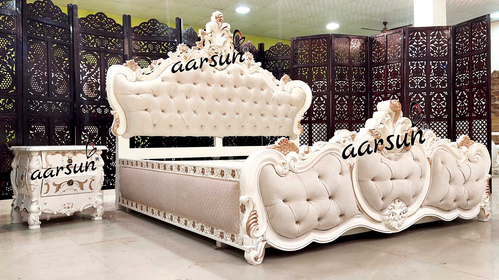 Wooden Royal Bedroom Set YT-615 view 4