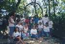 Visita dos alunos que participaram do RiverWalk 2003,  nascente do Rio Vieira. 
