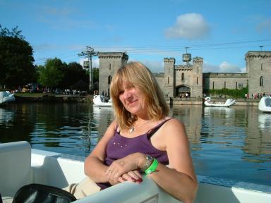Hazel prepares for Oblivion with a warm up circuit on the swans.